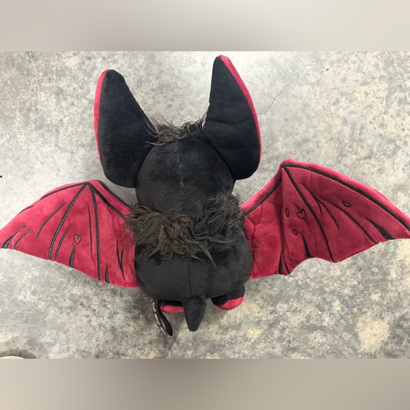 Grave girls KILLSTAR plush love bat red wine black gorgeous goth batty toy - Picture 5 of 8